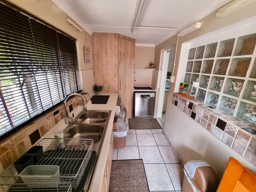 4 Bedroom Property for Sale in Safari Gardens North West